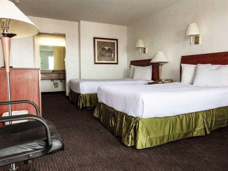 Days Inn By Wyndham Albuquerque Northeast ภายนอก รูปภาพ