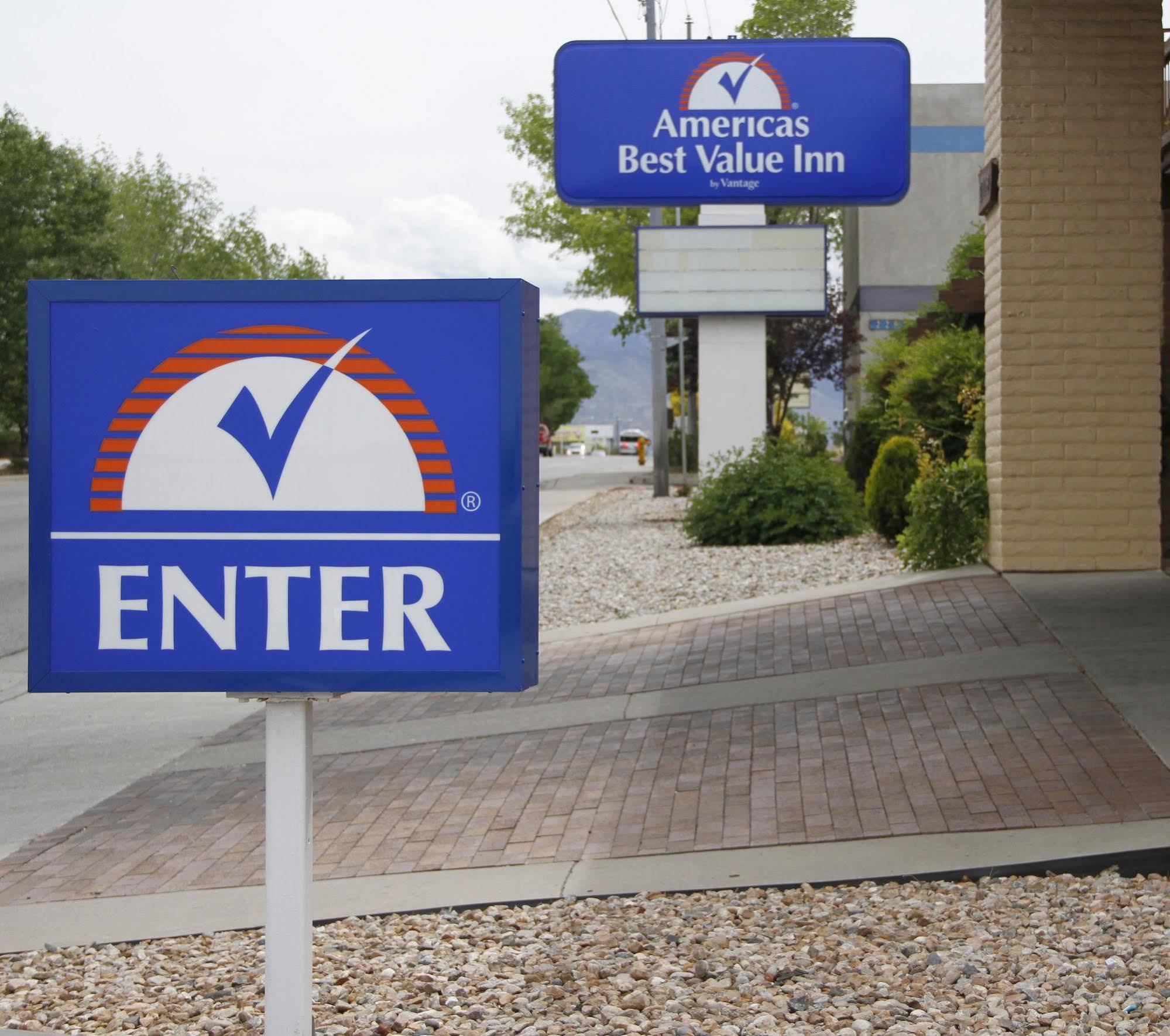 Days Inn By Wyndham Albuquerque Northeast ภายนอก รูปภาพ