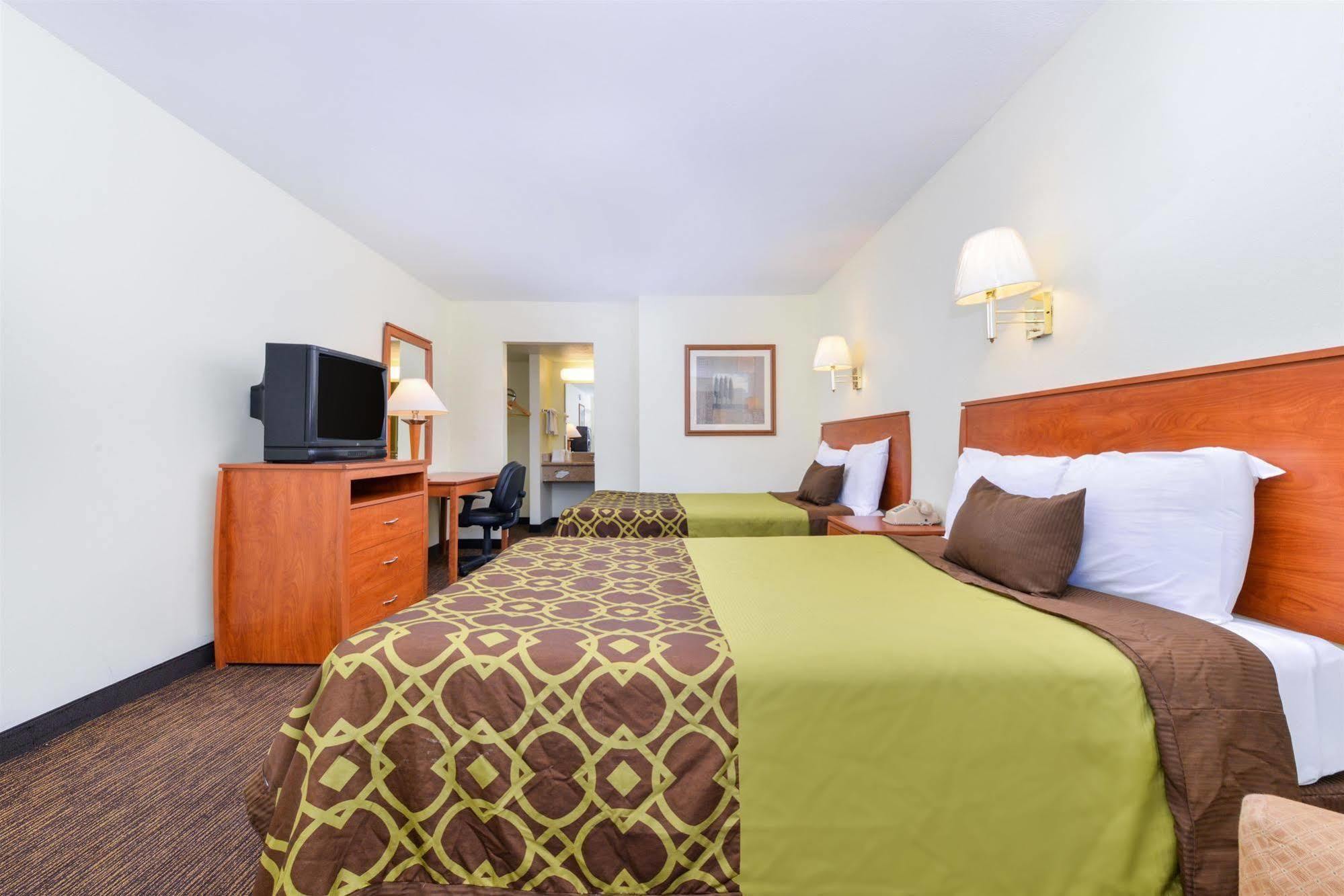 Days Inn By Wyndham Albuquerque Northeast ภายนอก รูปภาพ